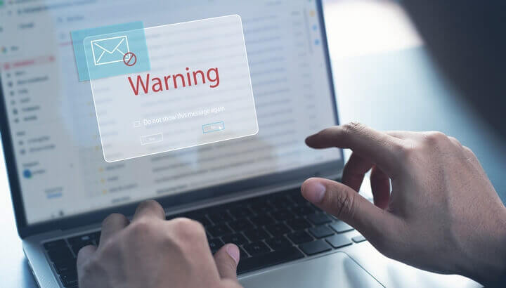 被害②外部から「自社を装った不審なメールを受信した」と連絡を受けた